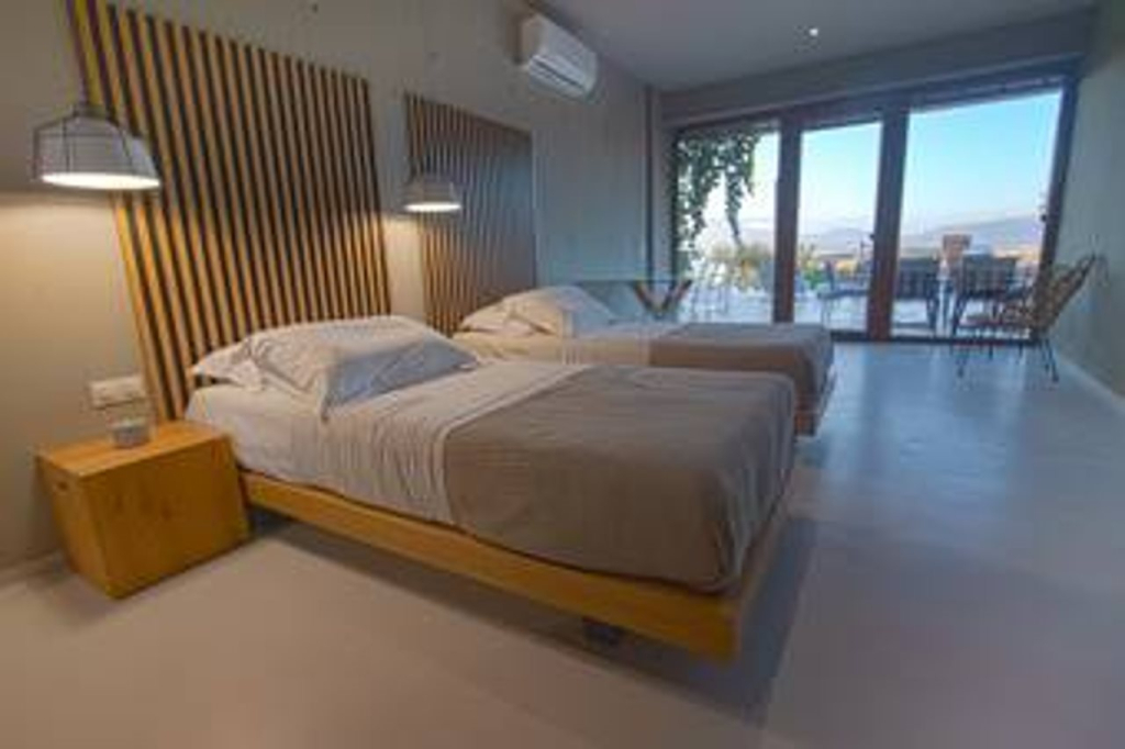 Marnos Luxury Villas