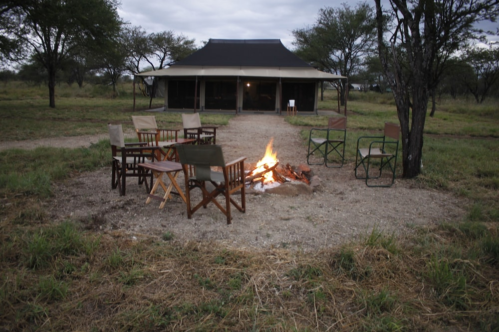 Osero Serengeti Luxury Tented Camp