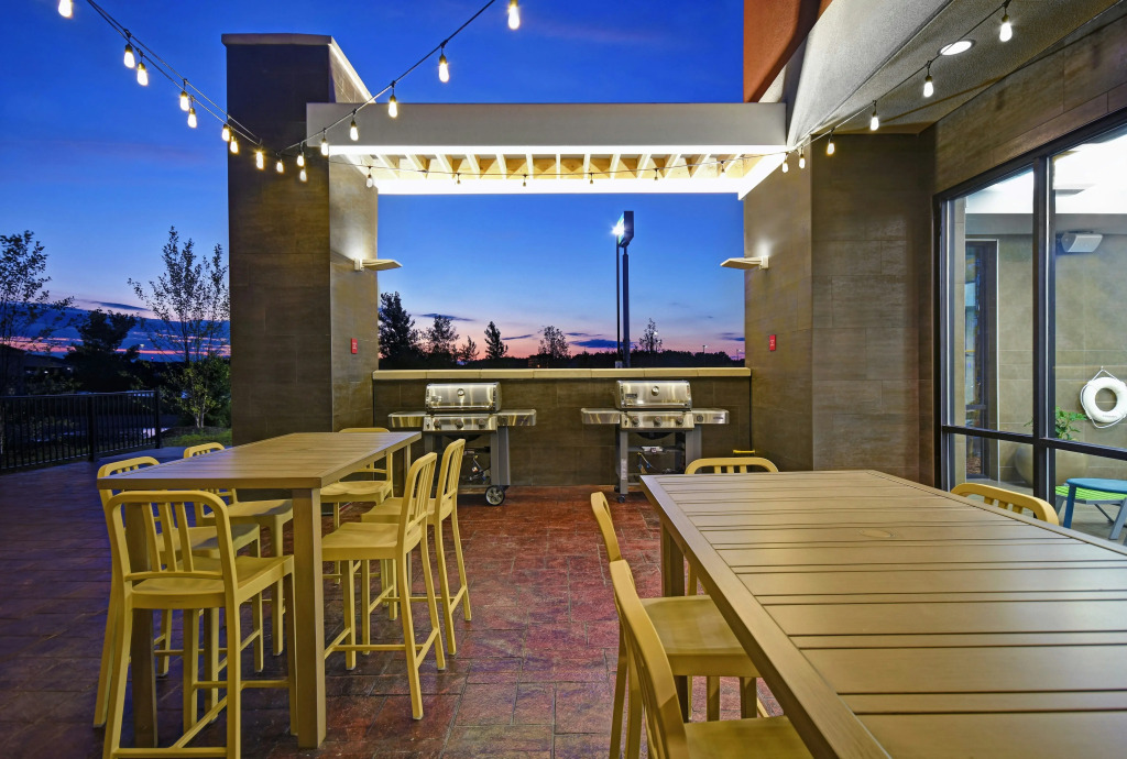 Home2 Suites By Hilton Utica, Ny