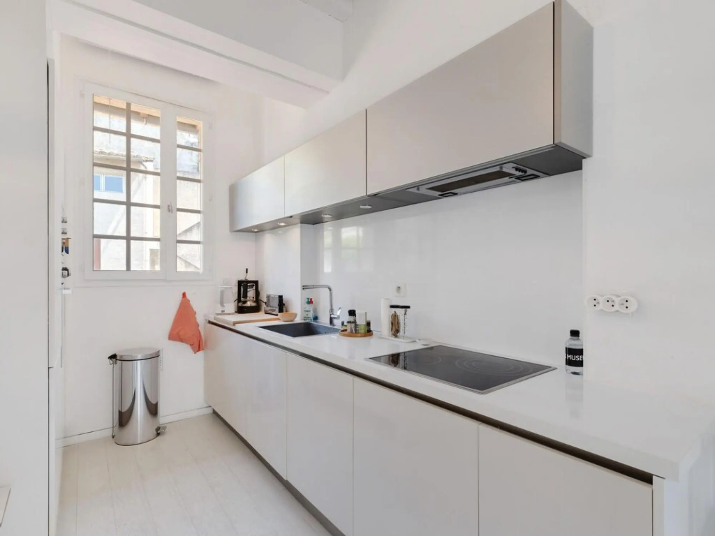 Modest Holiday Home in Avignon next to the City Centre