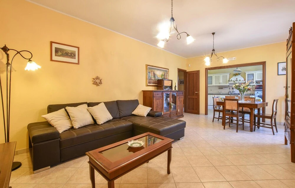 Beautiful Home in Zafferana Etnea With 4 Bedrooms