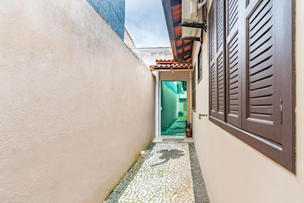 FLAT COM AR COND. WI-FI TV a CABO PERTO DA PRAIA