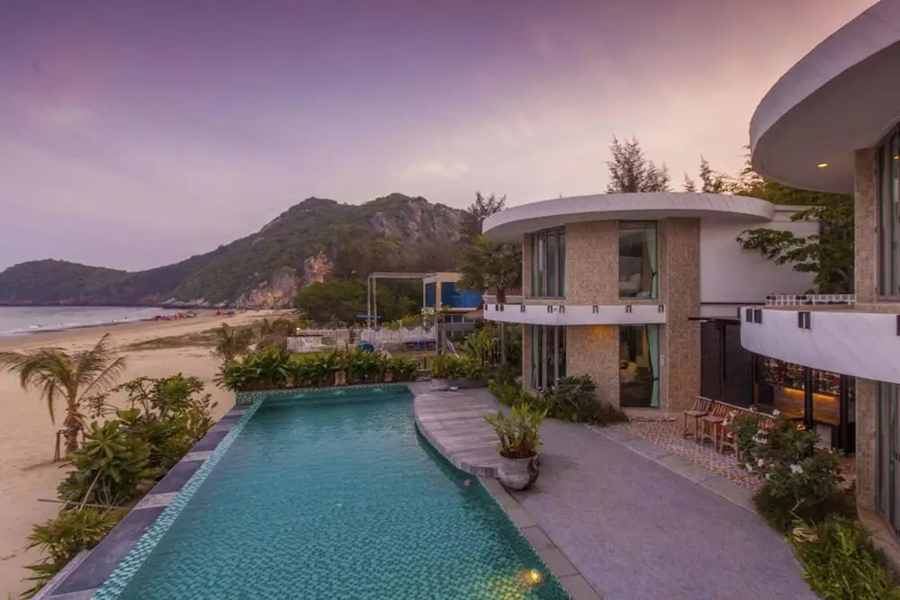 Papa Monkey Resort