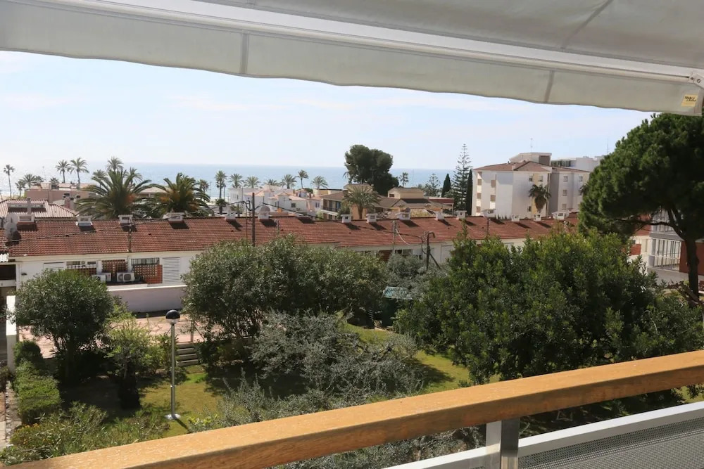 Apartamento Luminoso Para 6 Personas en Cambrils