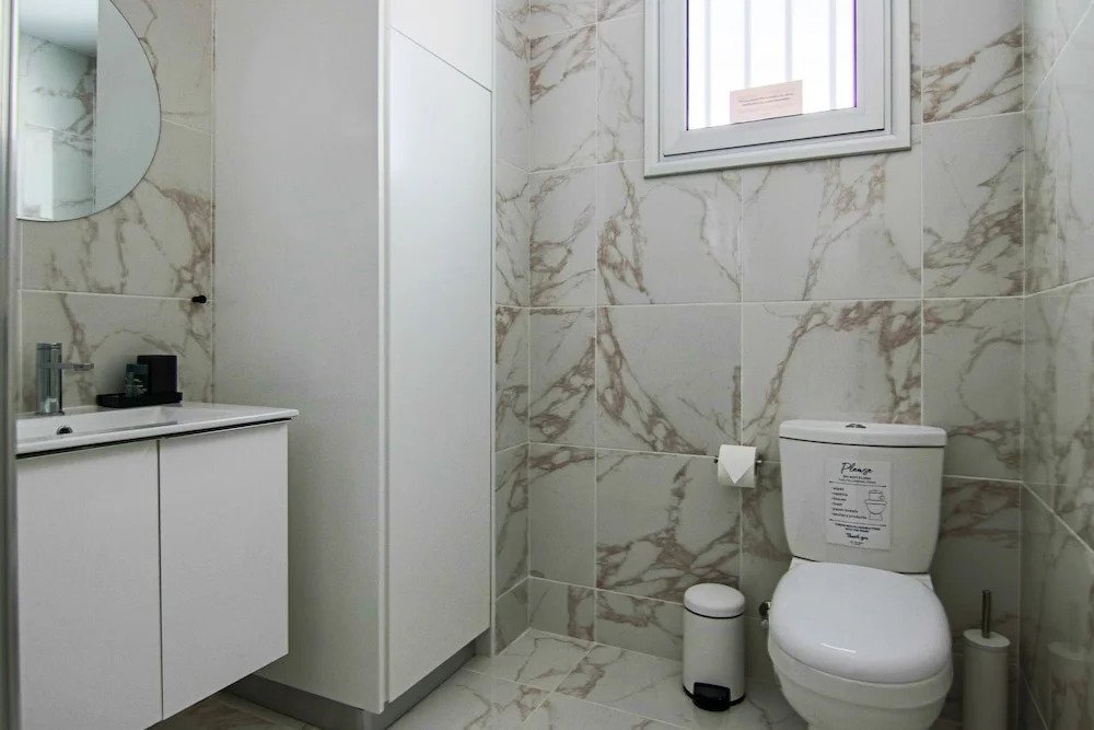 Phaedrus Living: Seaside Luxury Flat Athina 21