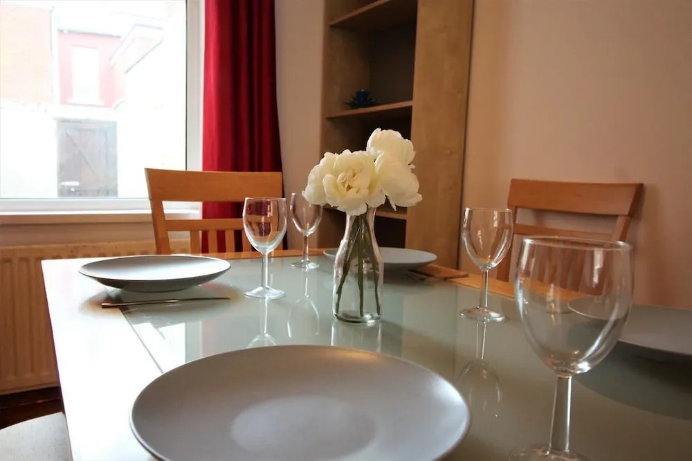 75 Donard House