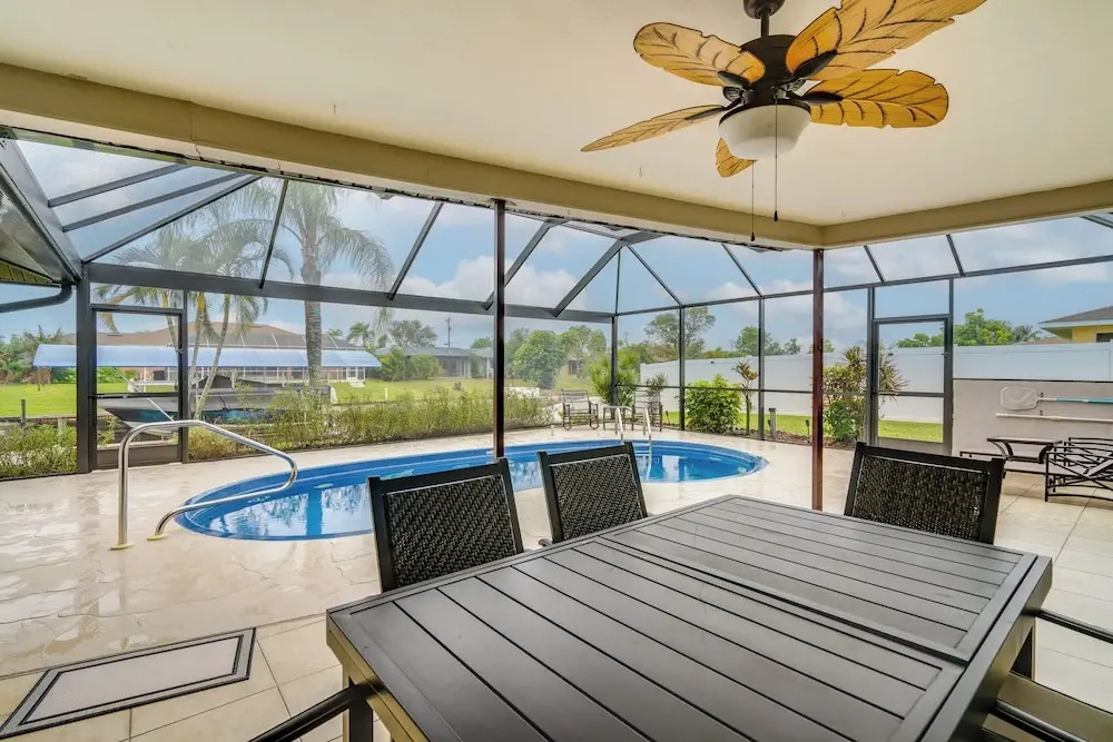 Dock & Dolphin Sightings! Cape Coral Family Escape