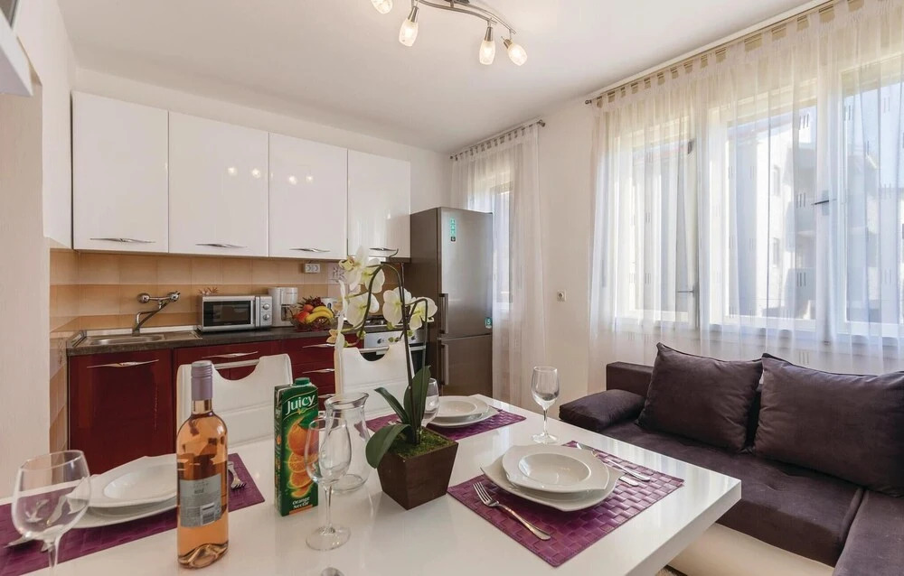 Beautiful Home in Pula With Wifi and 2 Bedrooms