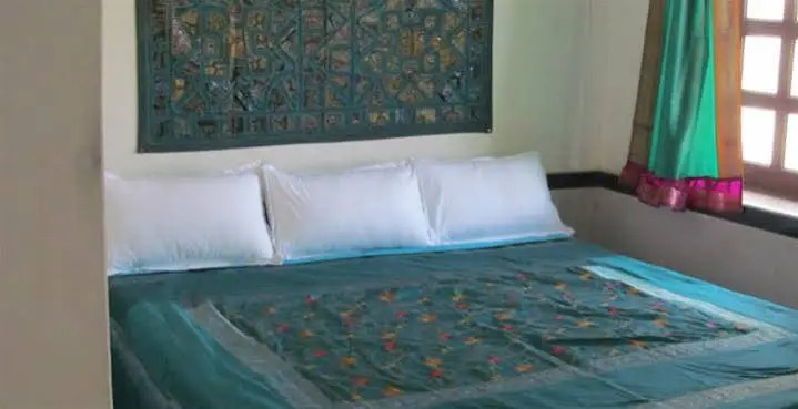 Hotel Nine Planets