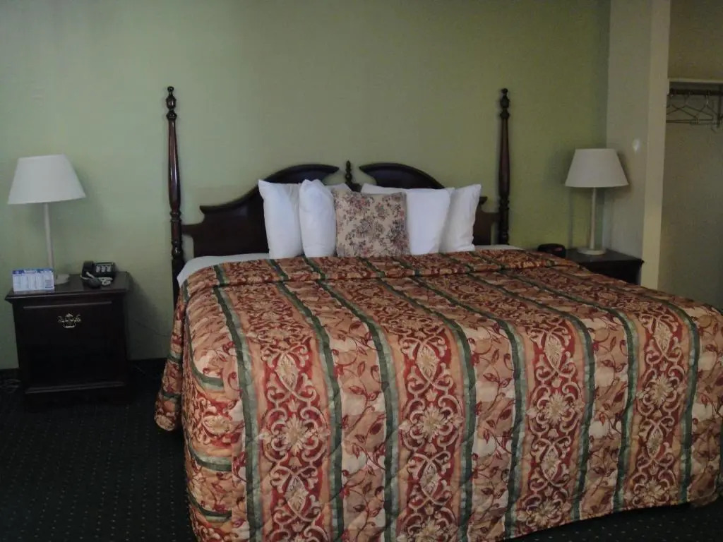 Budget Inn Williamsville