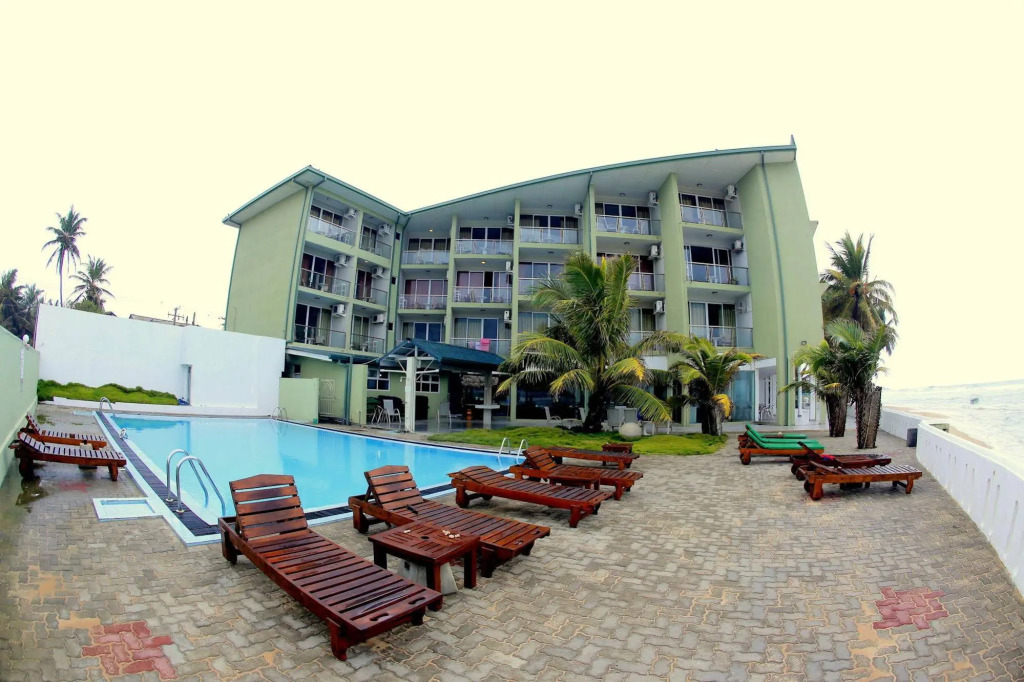 Hikkaduwa Beach Hotel