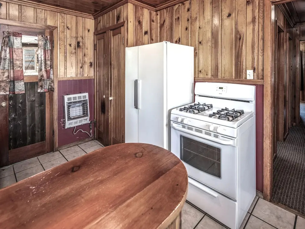 Country Cabin by Vtrips
