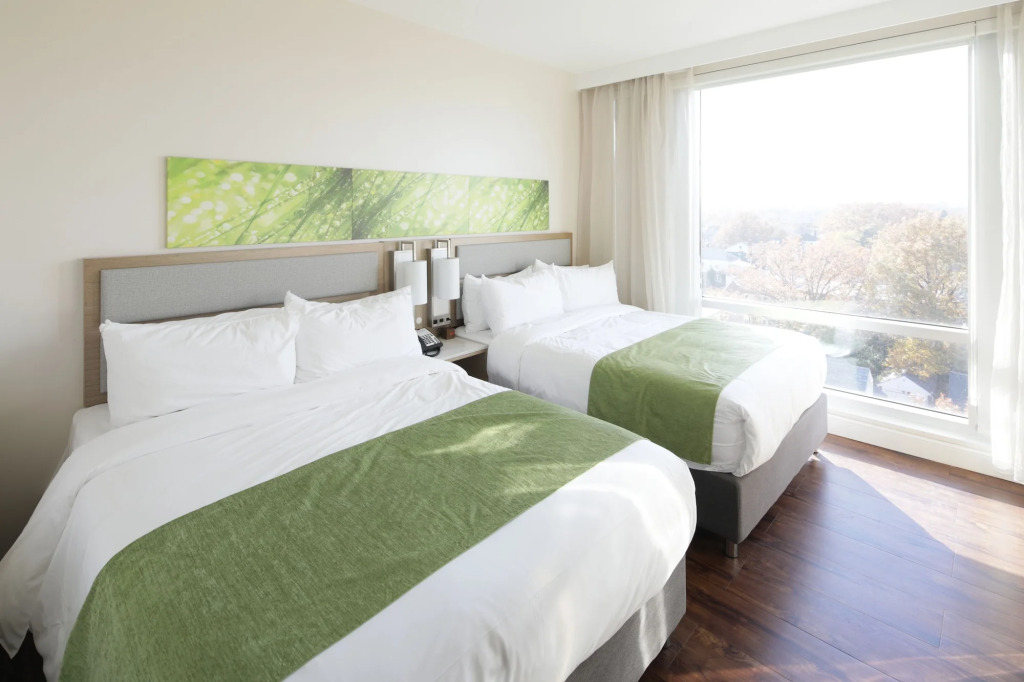 Wyndham Garden Fresh Meadows Flushing