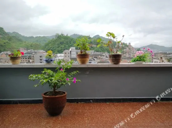 Zhenyuan Xingfuli Hostel