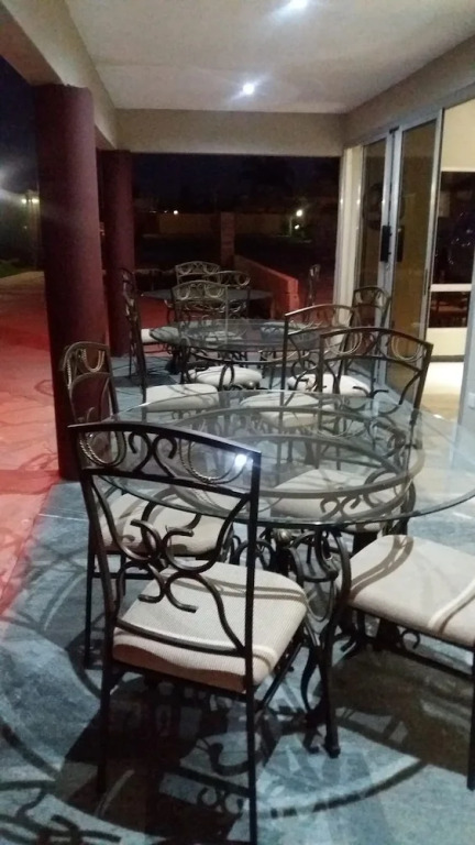 Purple Rose Boutique Hotel