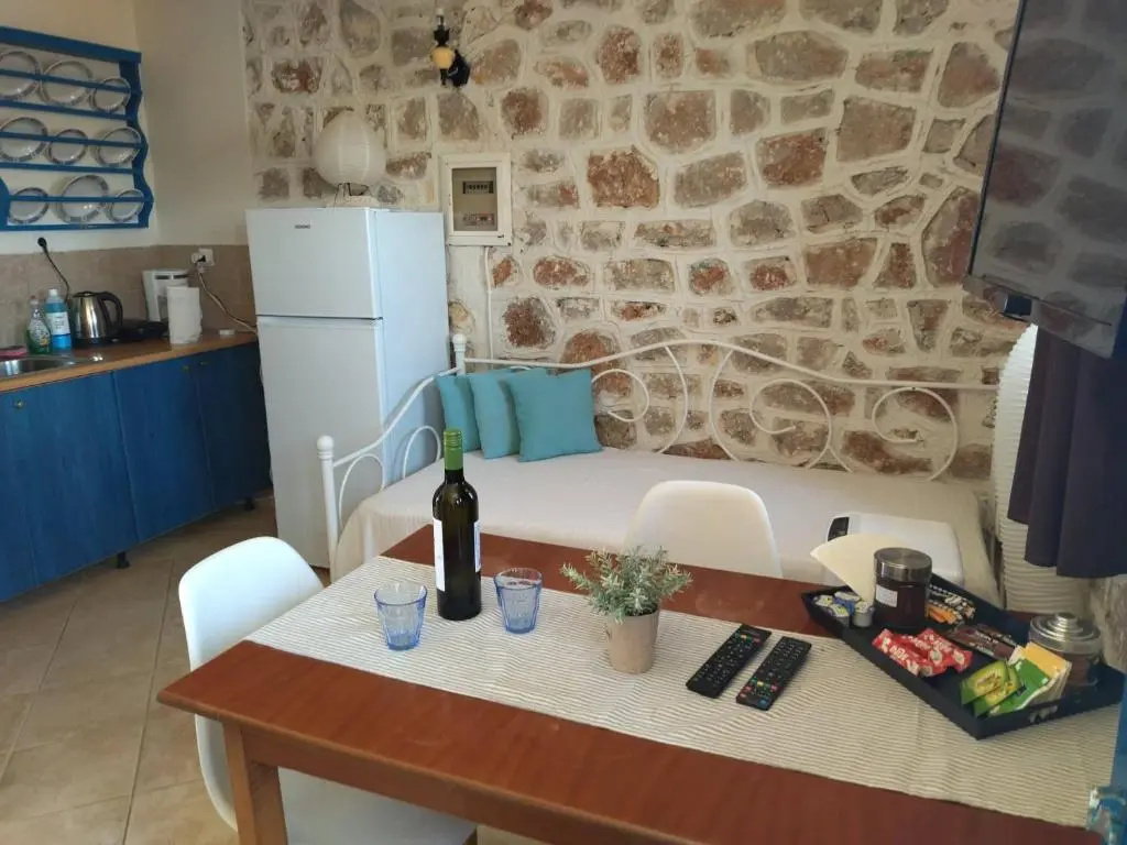 Marina Castellana Studios