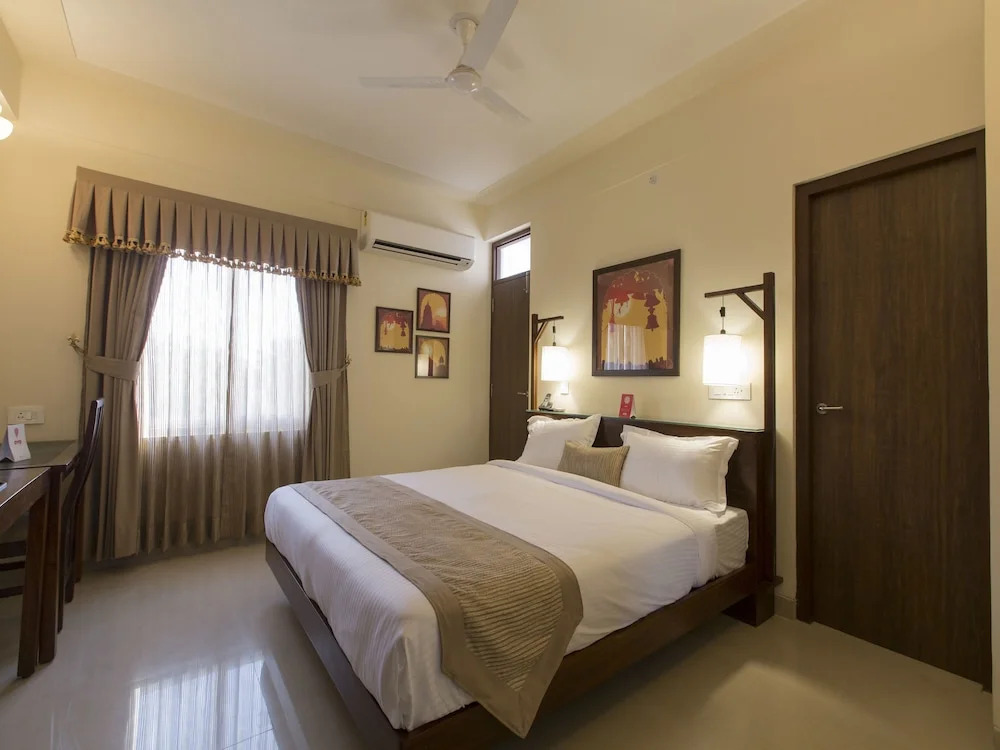OYO 8445 Zade House