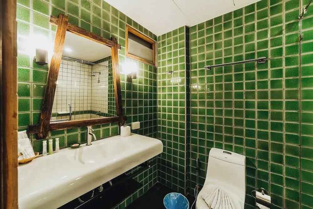 CC Bloom's Hotel