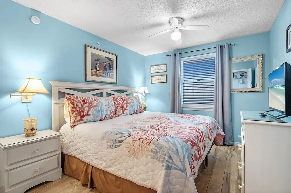 Royal Palms 603