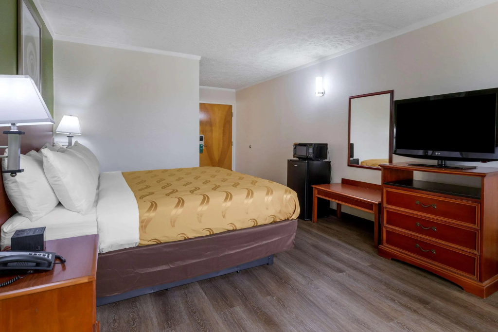 Quality Inn - Roxboro South