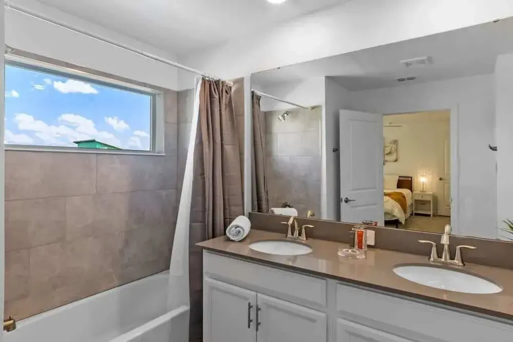 4bd w Pool Amazing Free Resort