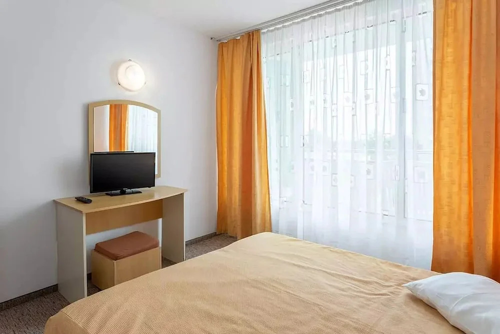 Hotel Carmen Tower - Balada