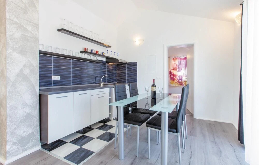 Beautiful Home in Kastel Stafilic With Wifi and 7 Bedrooms