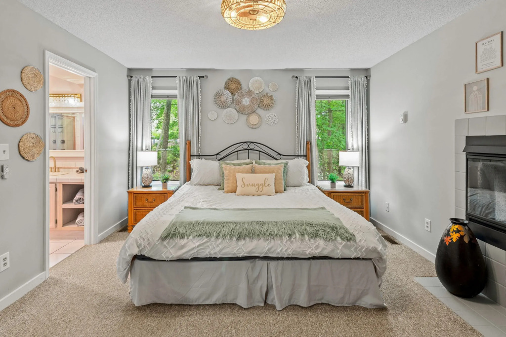 The Boulder Inn by Avantstay Indoor Hot Tub, Game Room, Outdoor Fire Pit