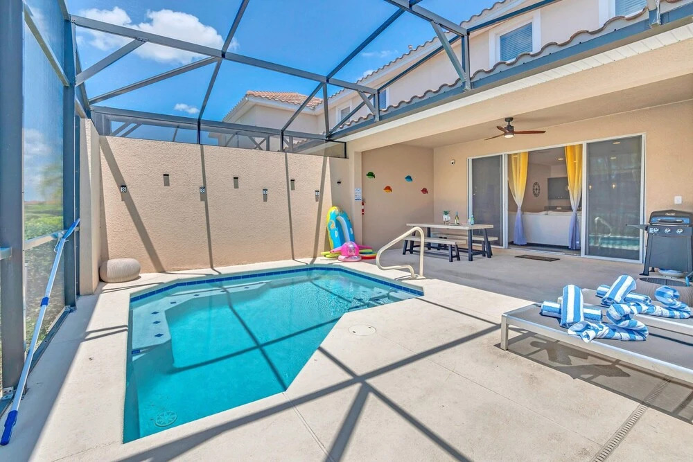 Private Views & Theme Rooms, Perfect for Families!