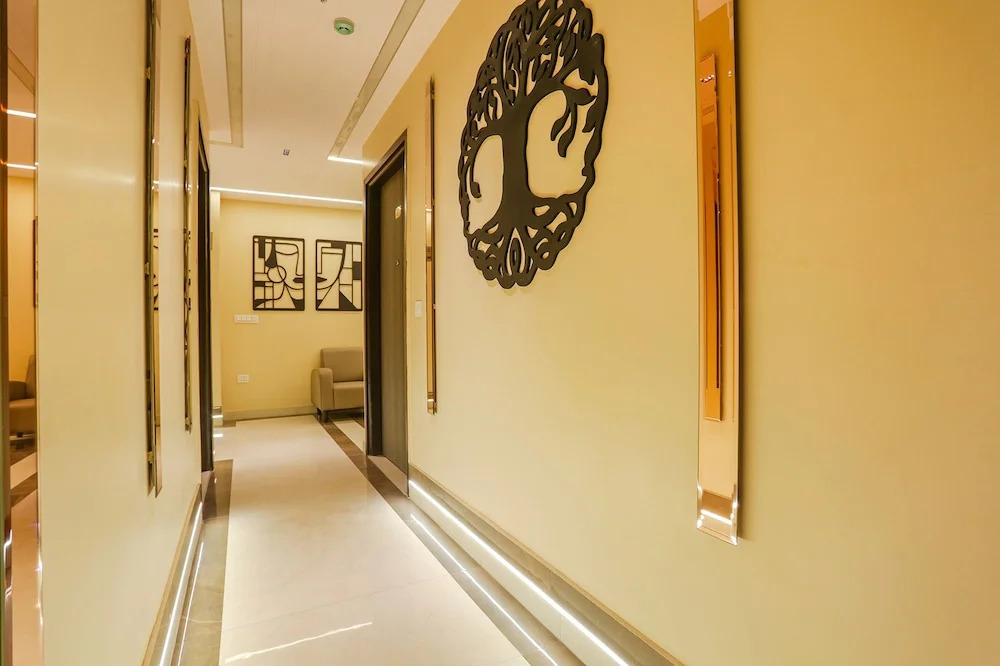 Fabhotel Vishesh Villas