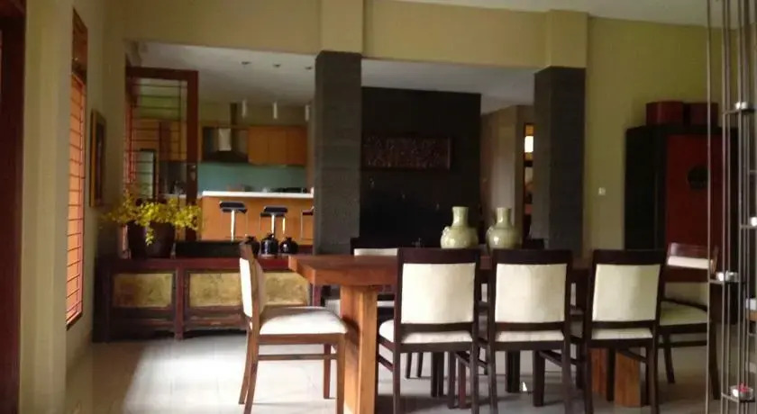 Villa Dewi Sri