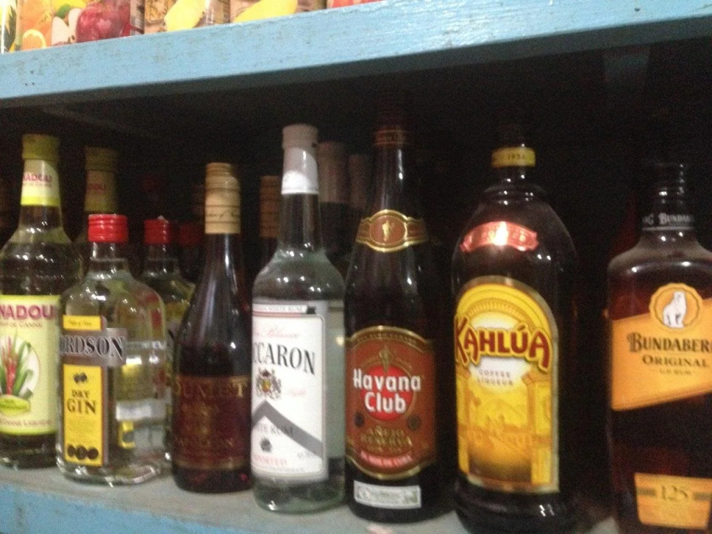 Retox Guesthouse& Bar