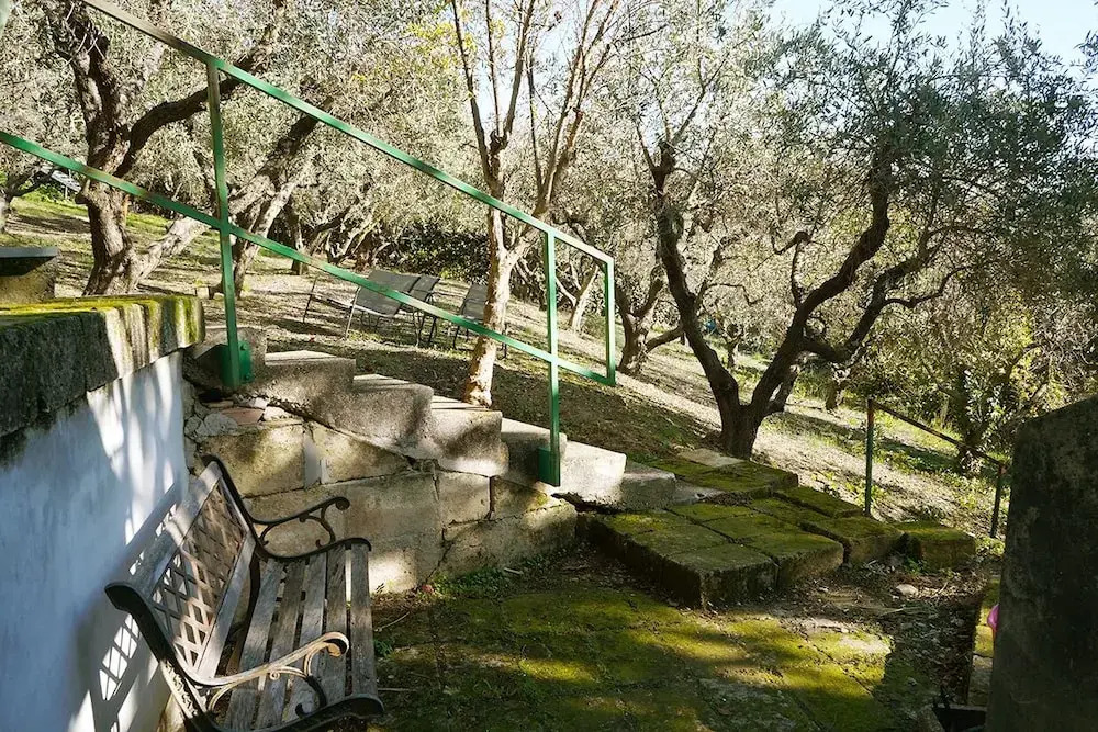 Loft With Private Garden, Close to Shops, Italy