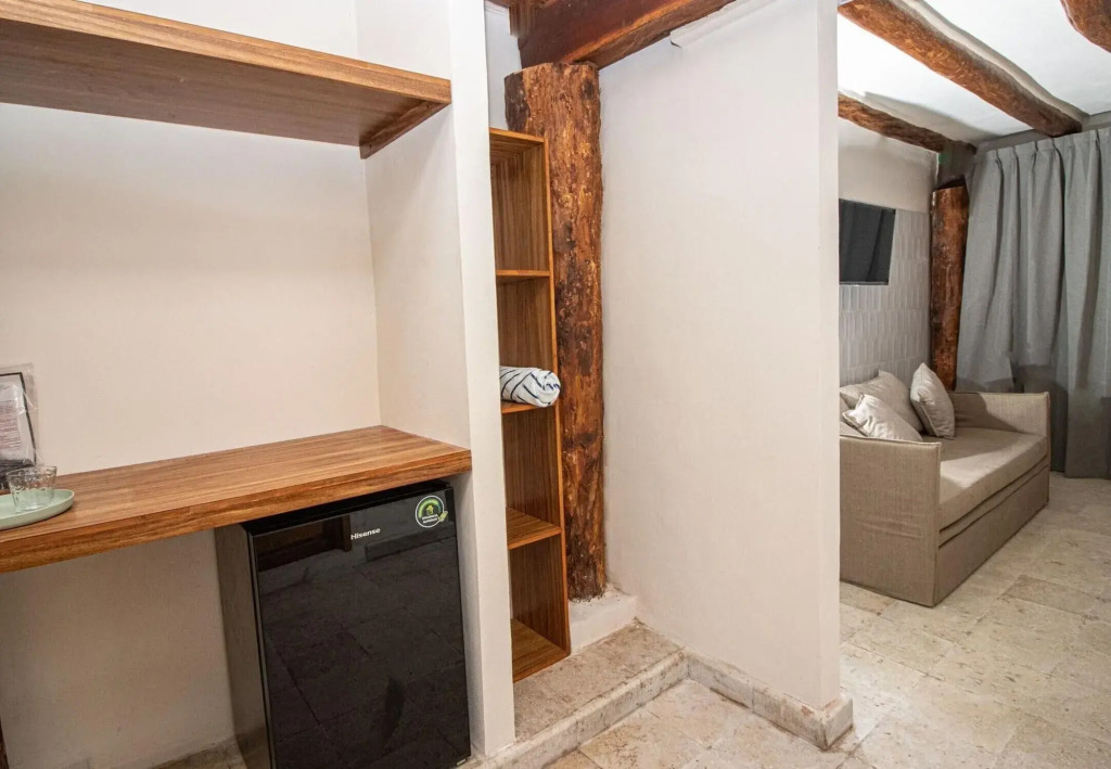 Amaite Beach Hotel