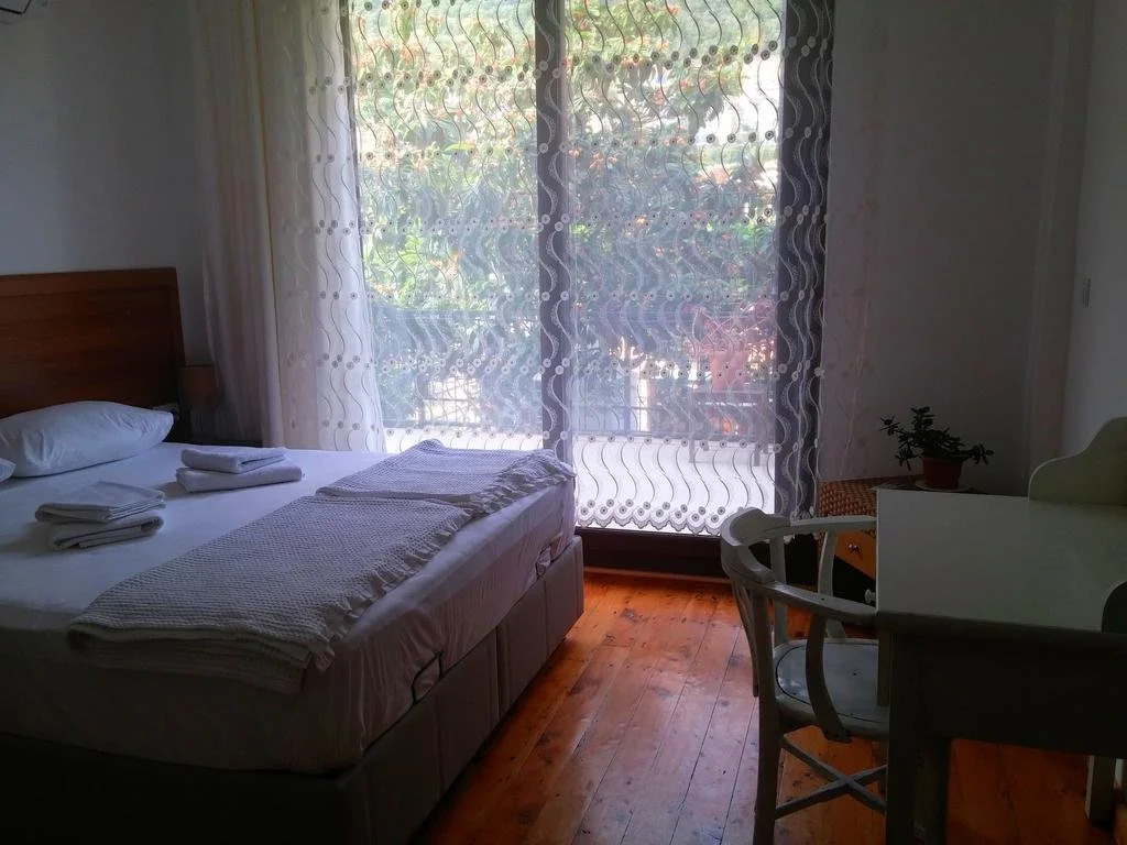 Guest House 7