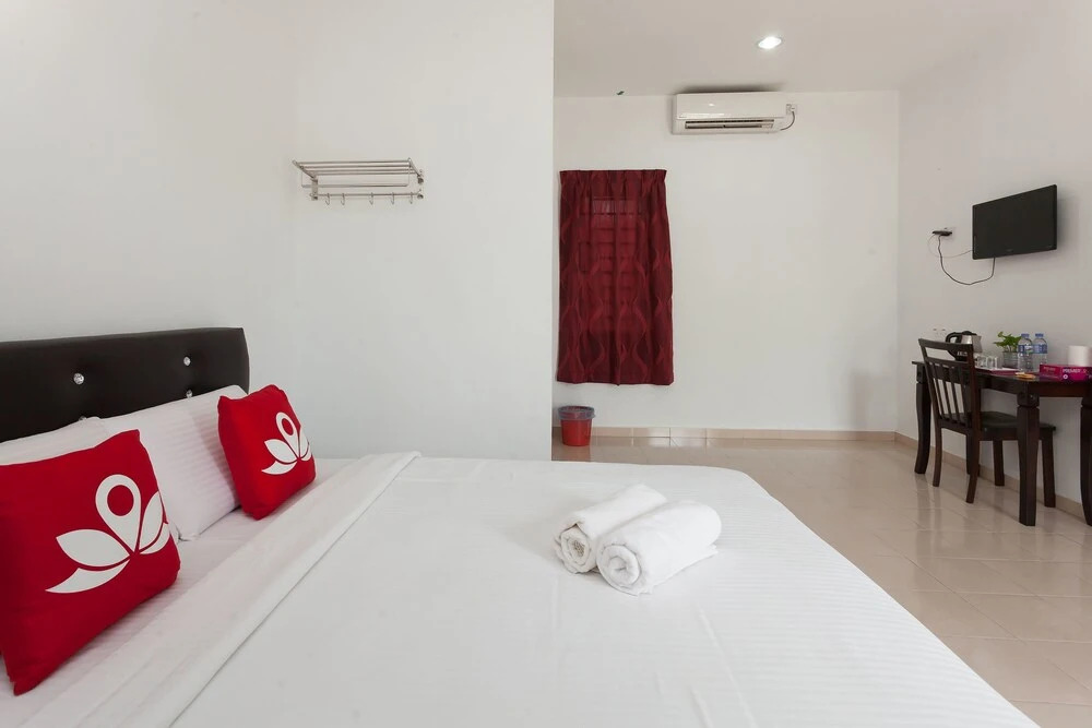 ZEN Rooms Tanjung Mali