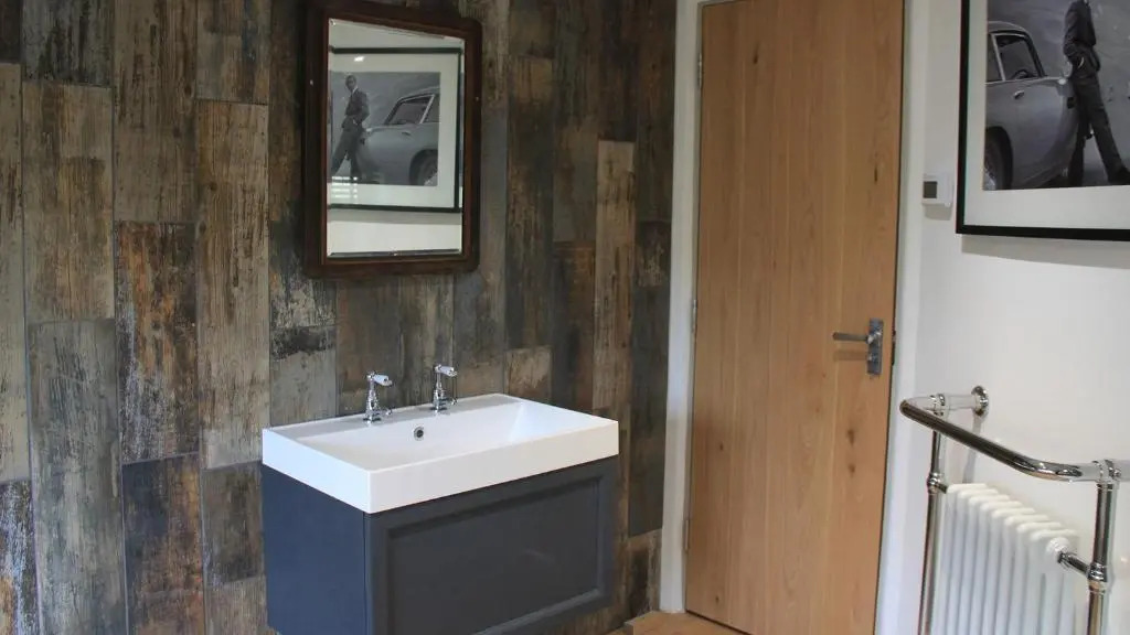 Courtyard Cottage at Stepps House