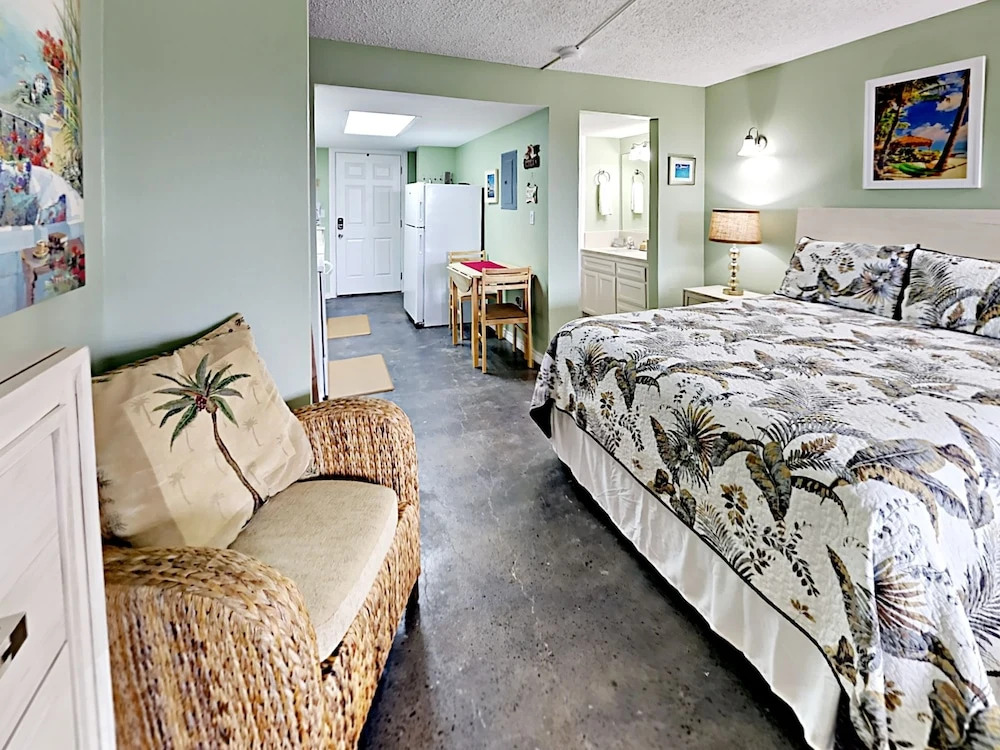 116 Sea Breeze - One Bedroom Condo