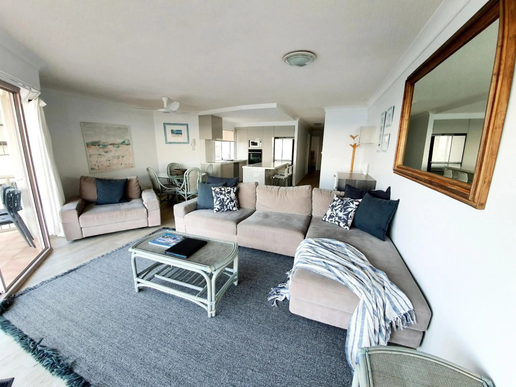 Pandanus Shores Unit 2 Kings Beach QLD