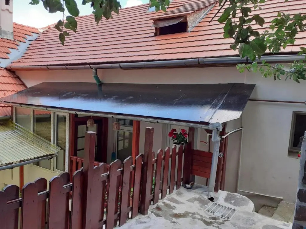 Gloria Apartments