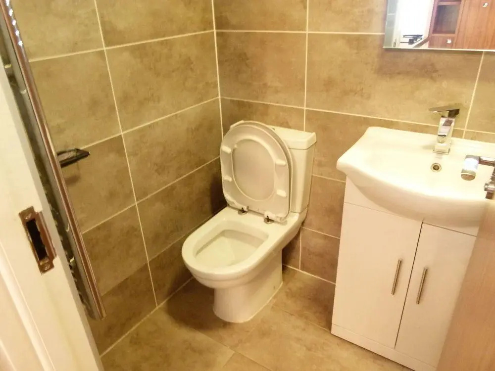 SS Property Hub - City of London Studio Apartment 5