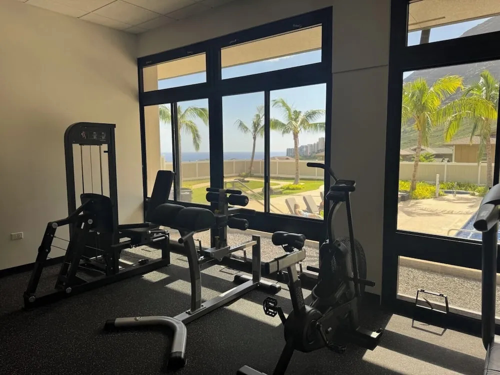 @marbella Lane - Elegant 3BR w/ Marvelous Views