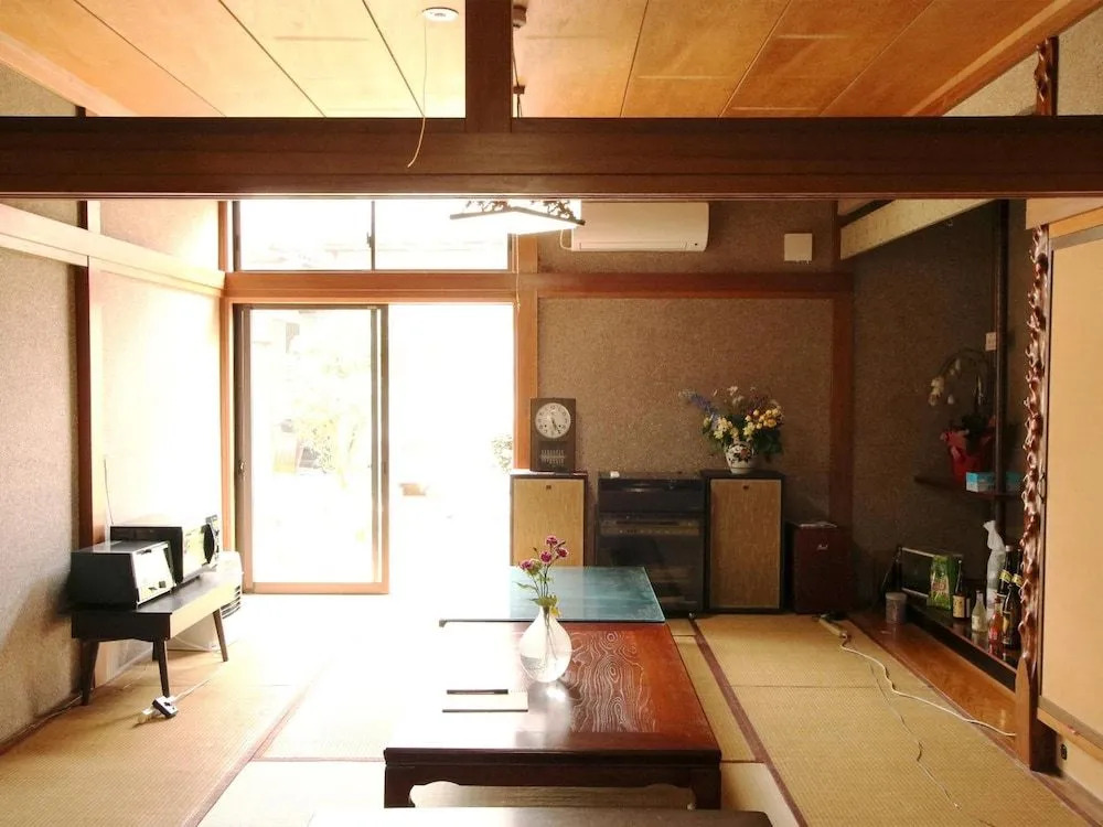 Guesthouse Karikakko - Hostel