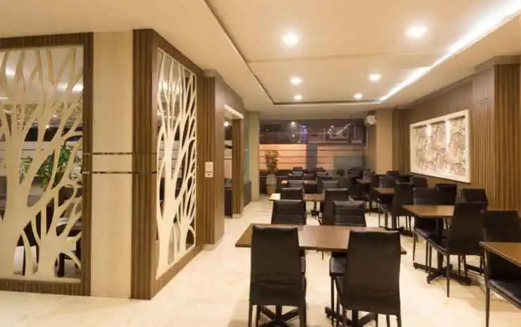 Hotel Sukajadi by Holie