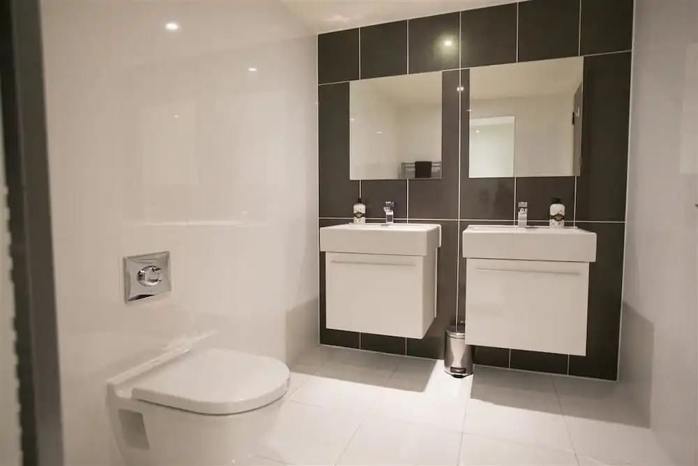 Chaddesley Glen Apartments - DHH