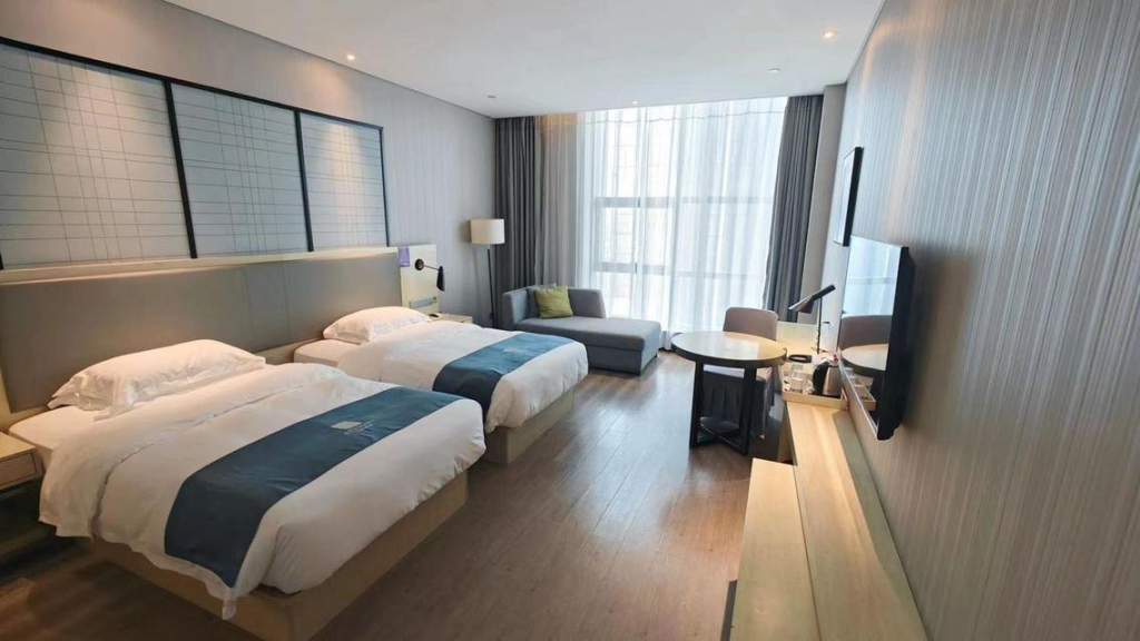 Echarm Hotel Wuhan Jiangxia Zhongbai Plaza