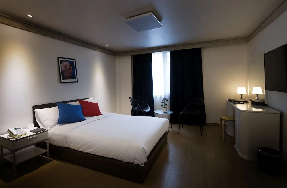 Tiffany Tourist Hotel