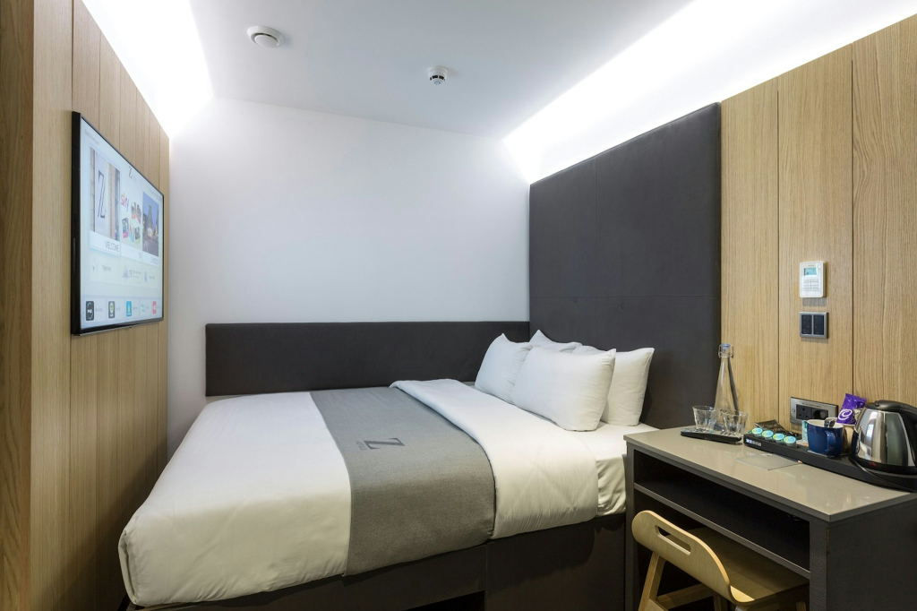 The Z Hotel City