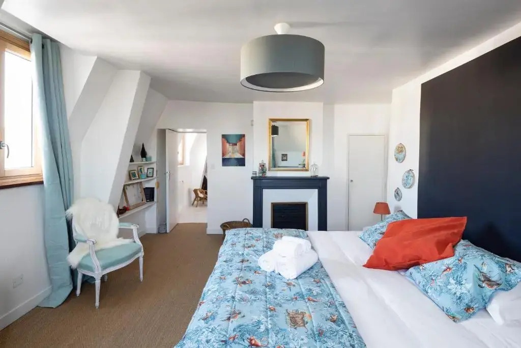 Le Bretagne by Cocoonr