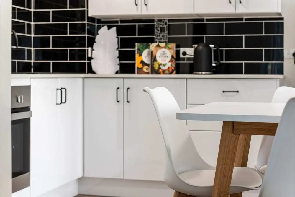 Stylish Apartment in Leafy South Perth